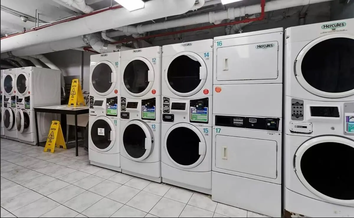 73-304 Newly Reno Studio Uws Doorman Gym Laundry New York United States